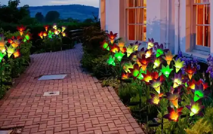 What Is A Solar Flower Light?