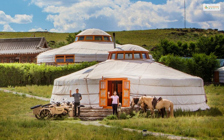 Three Camel Lodge (Mongolia)