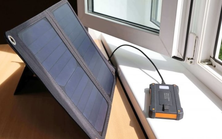 Solar panel battery bank