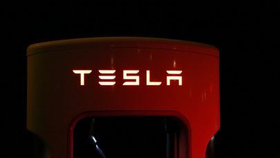 How long does a tesla battery last